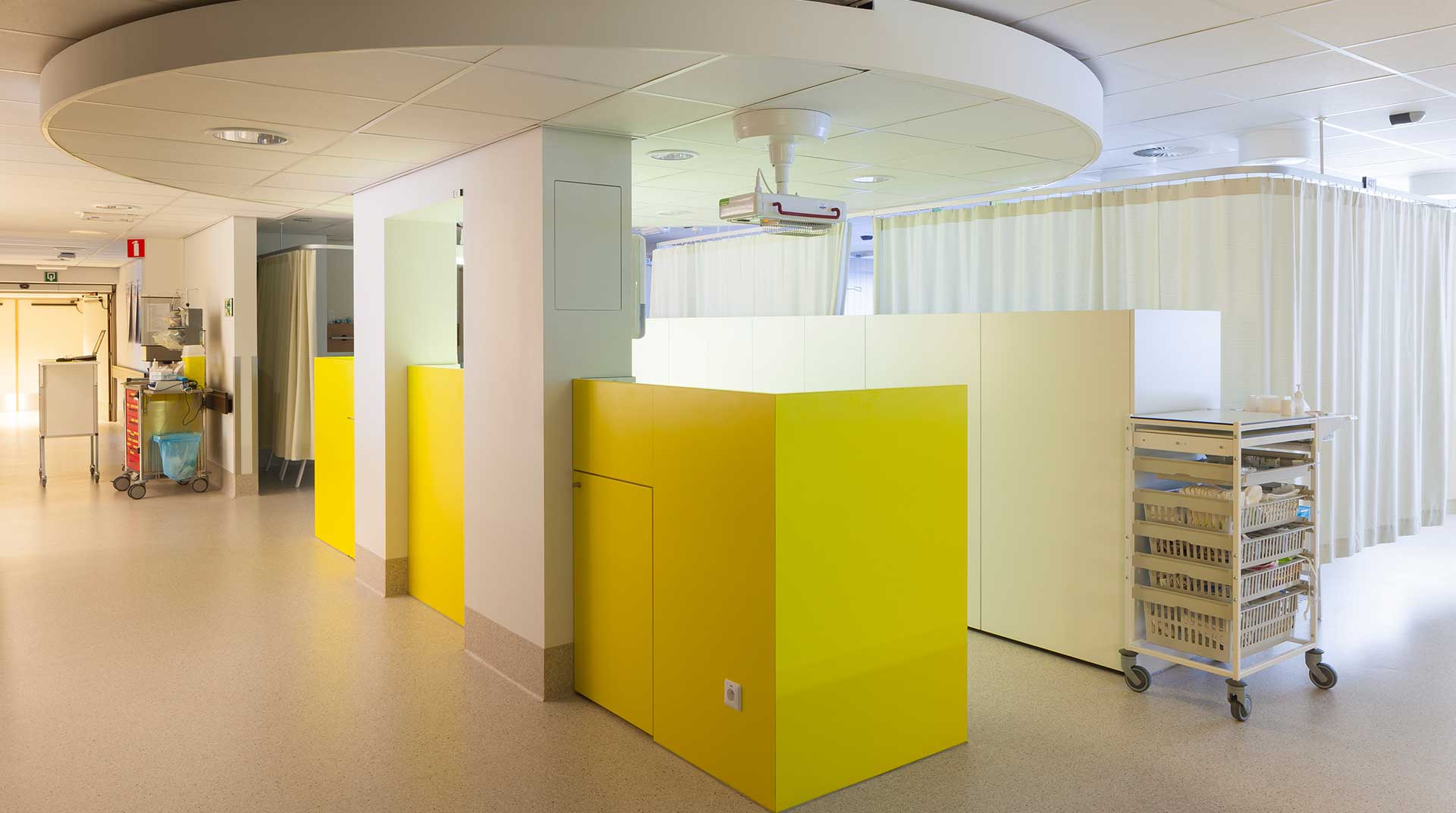 Project Ziekenhuis Jessa Hasselt werd voorzien van gyproc systeemwanden door Interieur For You.
